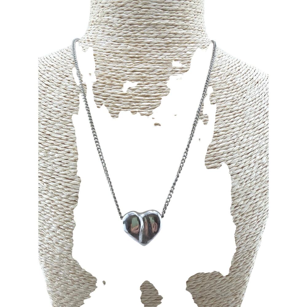 Vintage Avon Sculptured Heart Silver Tone Slide Pendant Necklace
